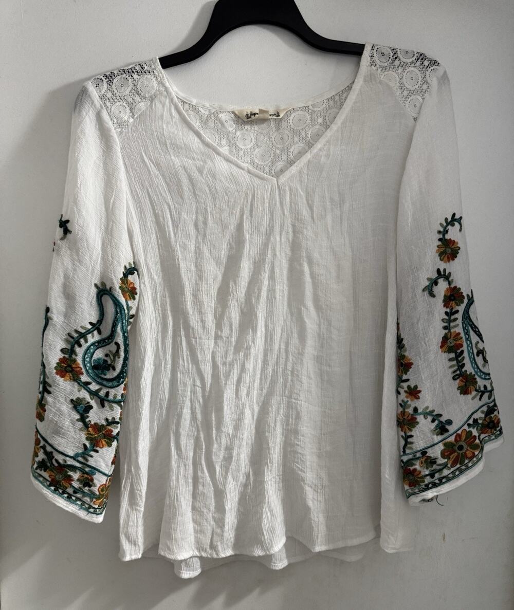 Hope Springs Embroidered Bell Sleeve White V Neck Shirt With Lace Large Gauzy